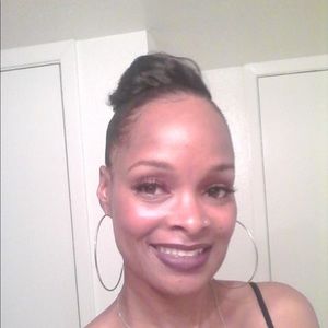 Meet your Posher, Kisha